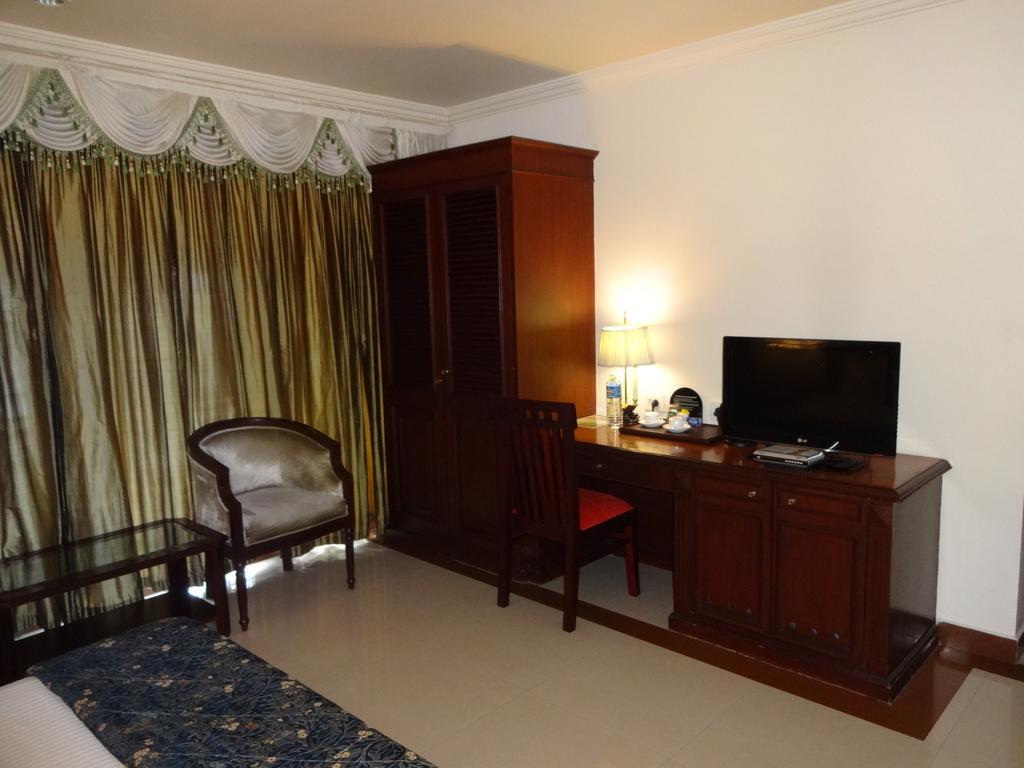 Westway Hotel Calicut Eksteriør billede