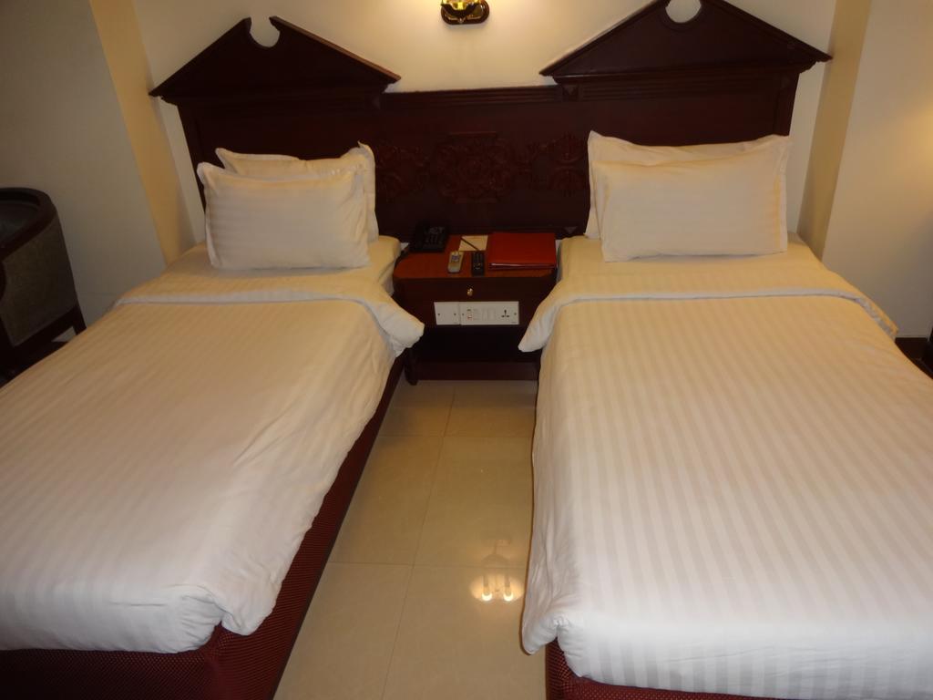 Westway Hotel Calicut Eksteriør billede