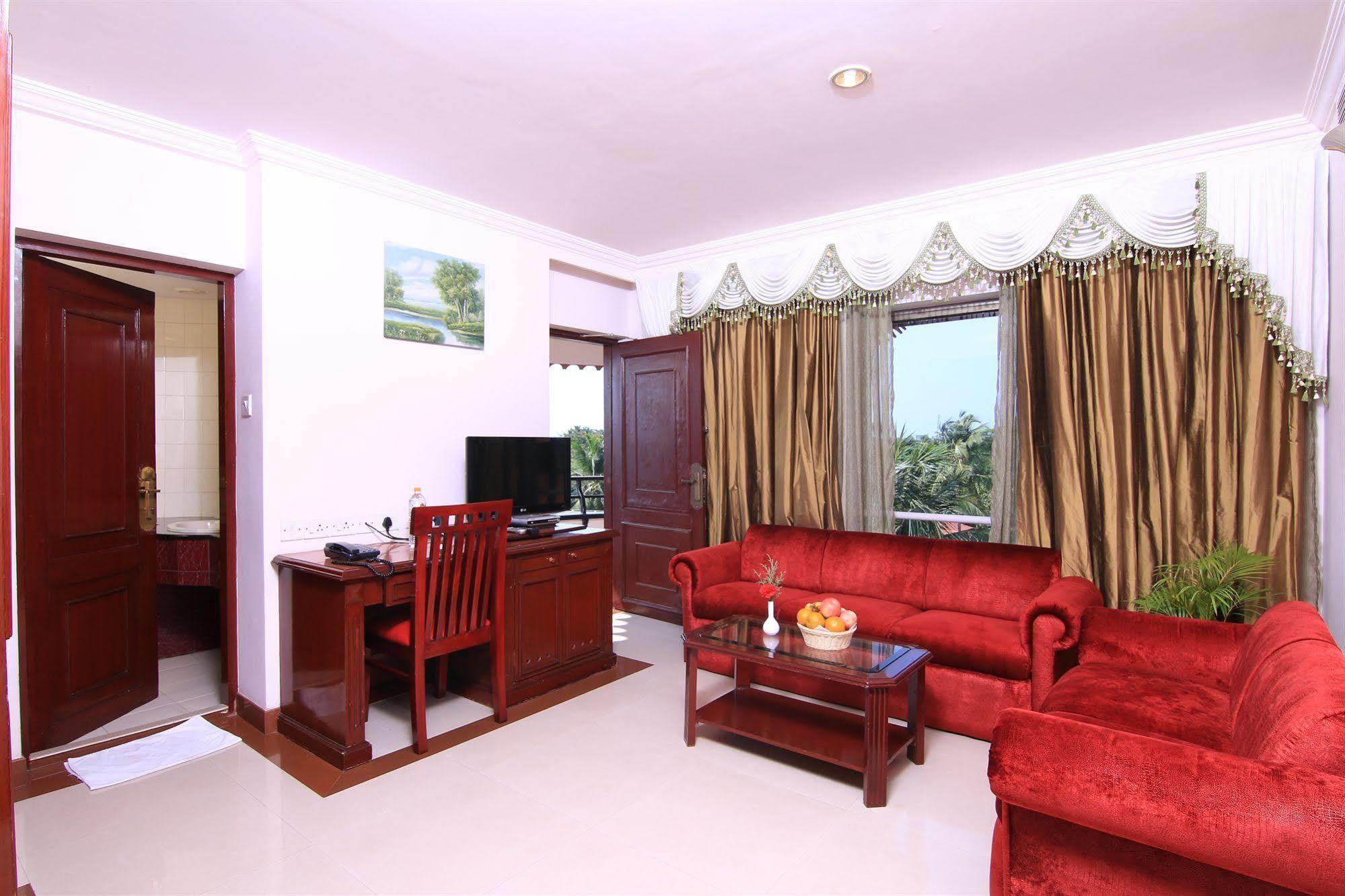 Westway Hotel Calicut Eksteriør billede