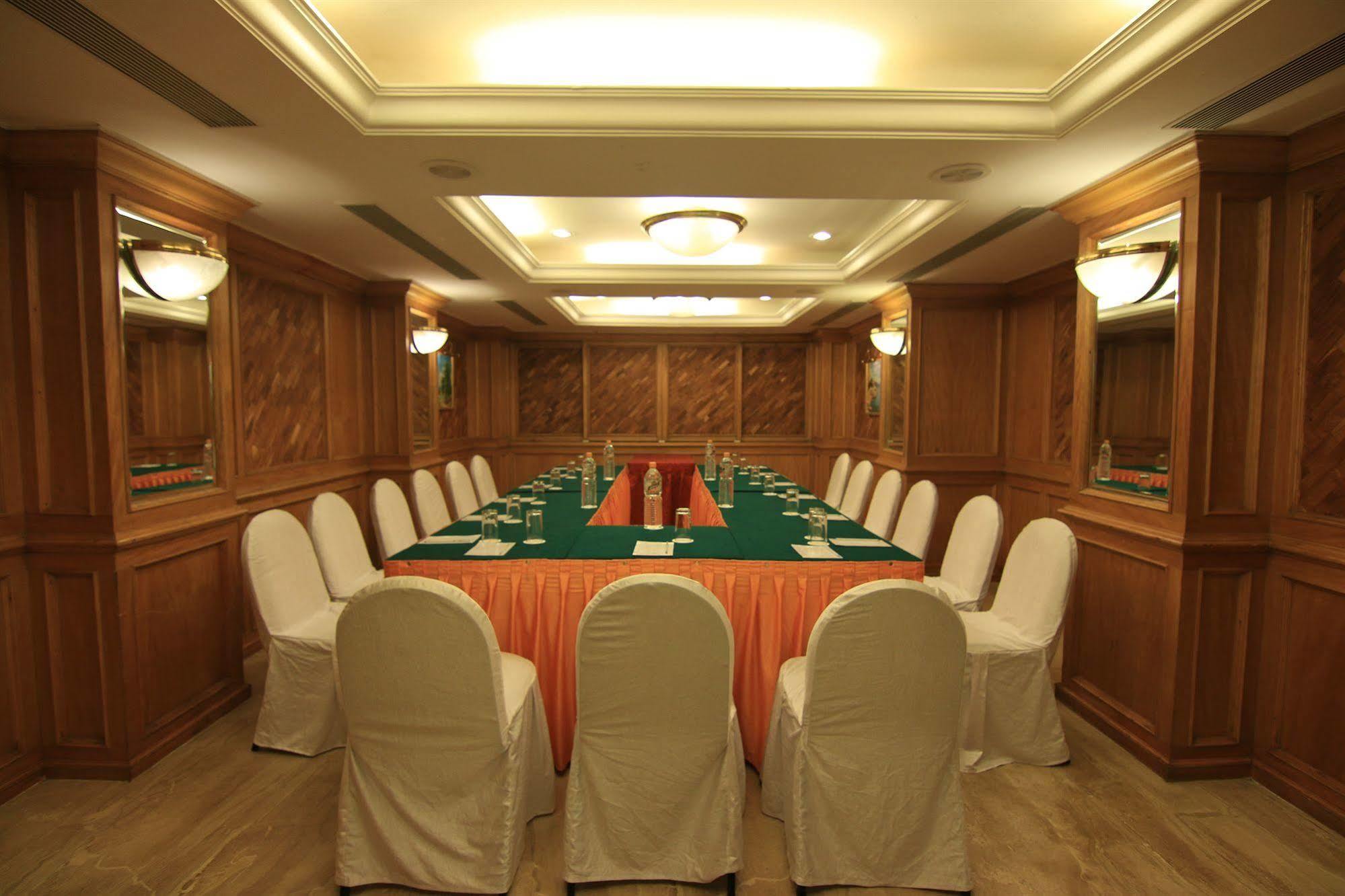 Westway Hotel Calicut Eksteriør billede