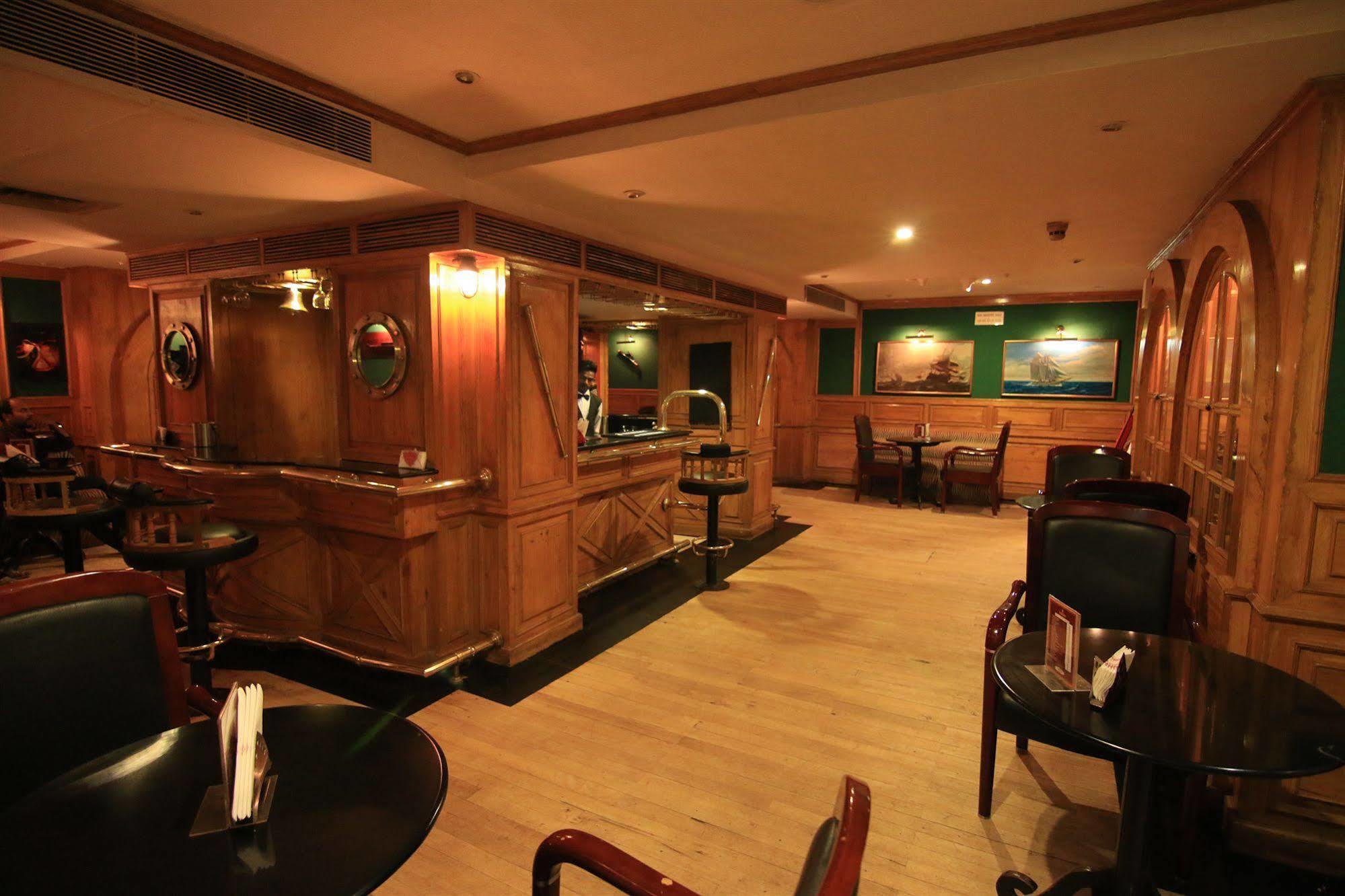 Westway Hotel Calicut Eksteriør billede