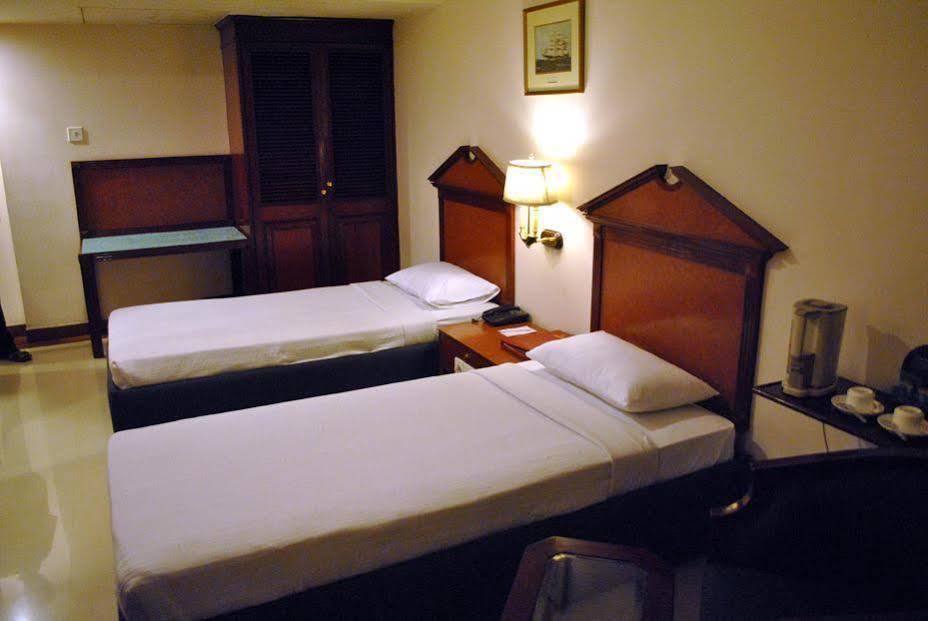 Westway Hotel Calicut Eksteriør billede